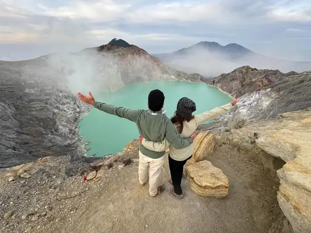 5 Day Ijen, Papuma Beach, Tumpak Sewu & Bromo Discovery from Bali to Surabaya